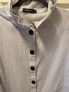 Creation est 2011 women’s Blue Stripe Button-Front Shirt top size L